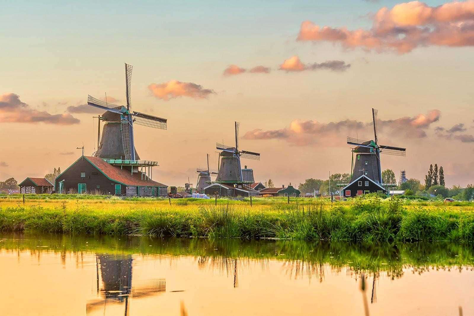kosher-hotels-in-amsterdam-chabad-of-amsterdam-the-netherlands